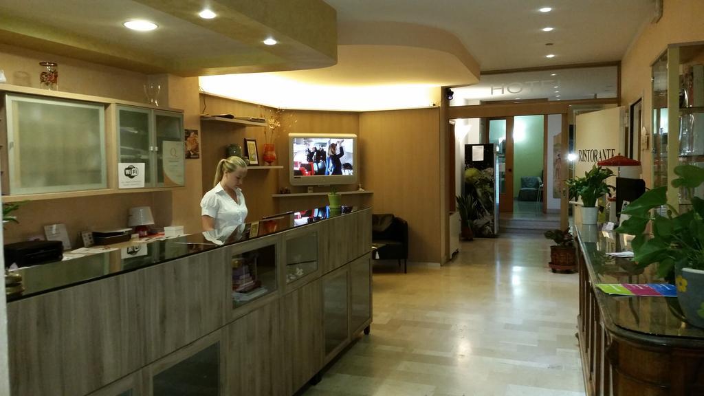Le Colombelle Hotell SantʼAngelo Eksteriør bilde