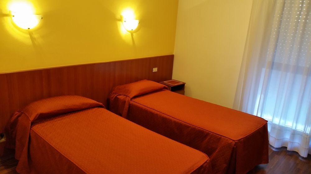 Le Colombelle Hotell SantʼAngelo Eksteriør bilde